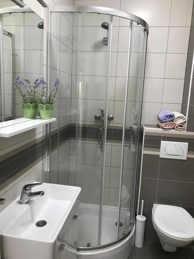 Apartmani Matea Cres Eksteriør bilde